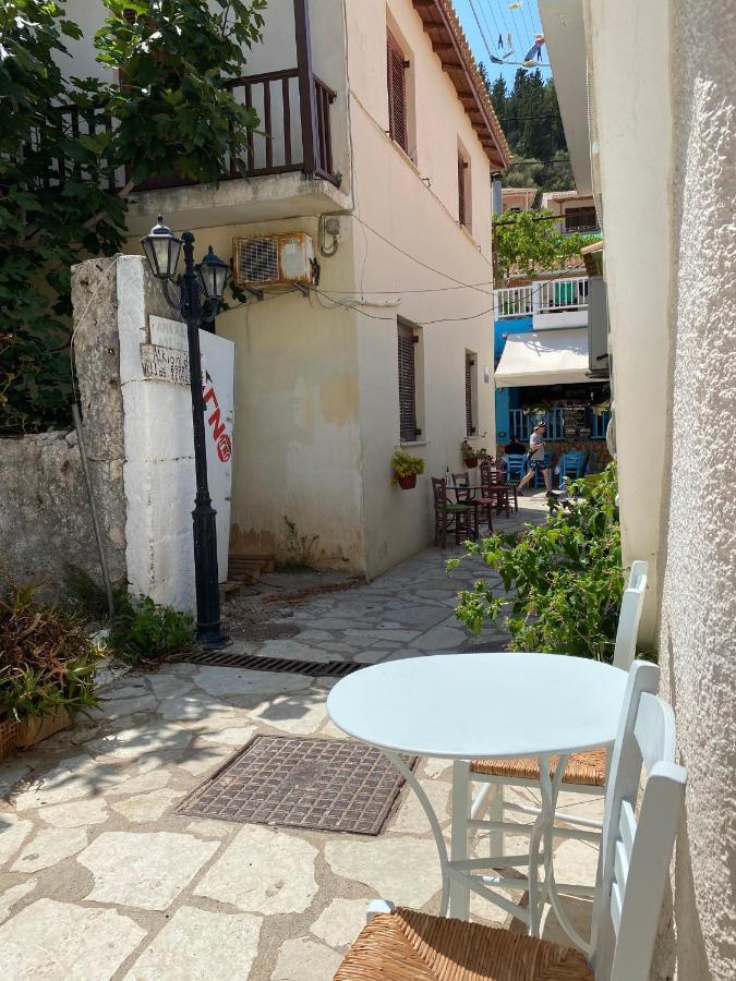 Central Studios In Agios Nikitas Pedestrian Zone Exteriér fotografie